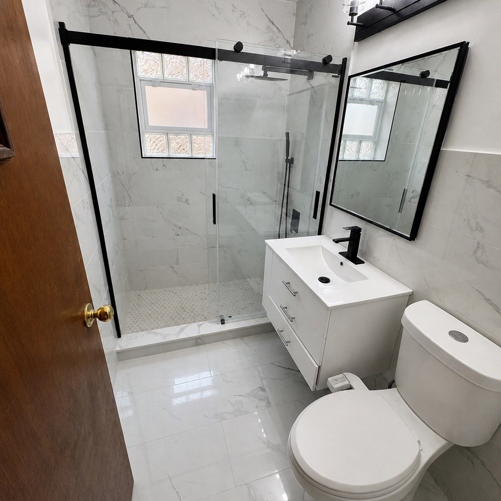 Matte Black & Marble Walk-In